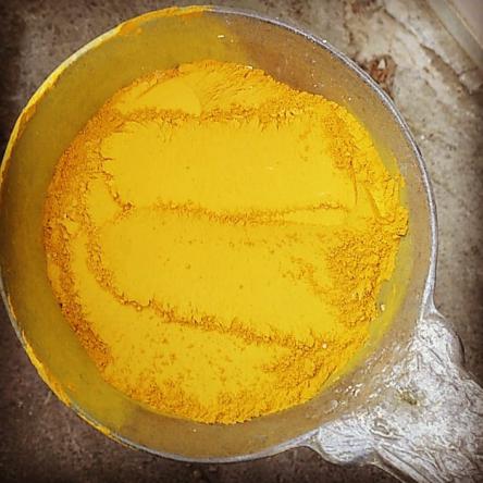 خرید عمده نوره سنتی زرنیخ دار زرد